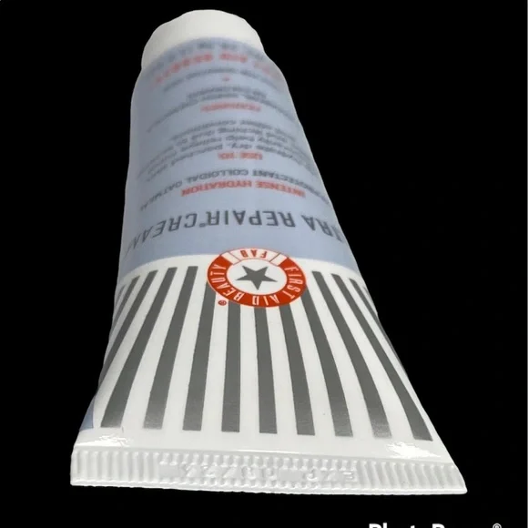 First Aid Beauty Ultra Repair Cream - Travel Size - 1 fl. oz. - Picture 12 of 12